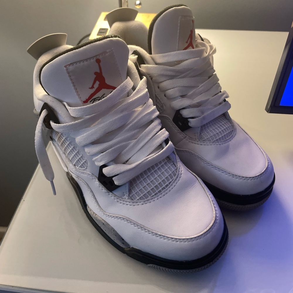 Jordan 4 White Cement